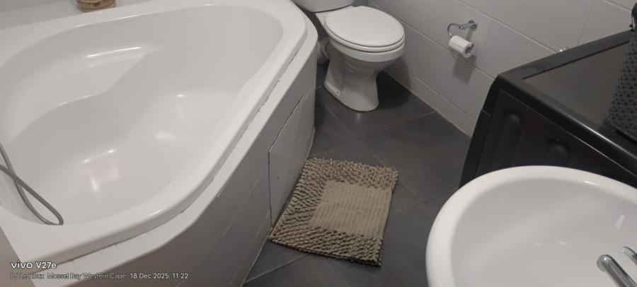 To Let 2 Bedroom Property for Rent in Diaz Beach Western Cape